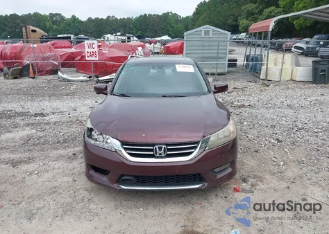 2015 Honda Accord Touring z USA, uszkodzony, nr VIN 1HGCR3F9XFA010985